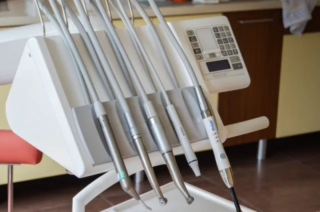 Czym zajmuje się chirurgia stomatologiczna?